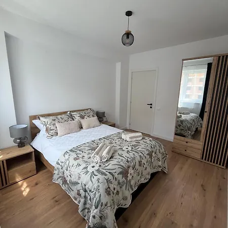 Appartamento Mosaic Urban Retreat With Free Parking Braşov