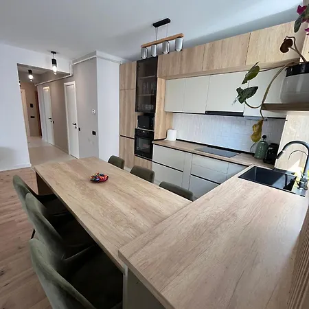 Appartamento Mosaic Urban Retreat With Free Parking Braşov